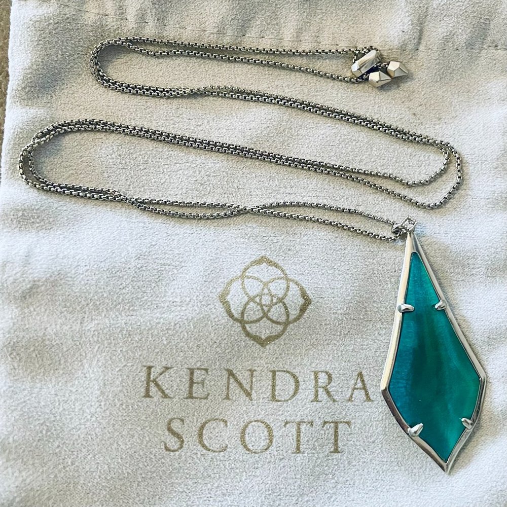 ❇️ Kendra Scott Alex Pendant in Emerald